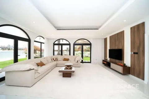 Vilă de închiriat în Palm Jumeirah, Dubai, EAU 4 dormitoare, 465 mp.  №661180 - poză 3
