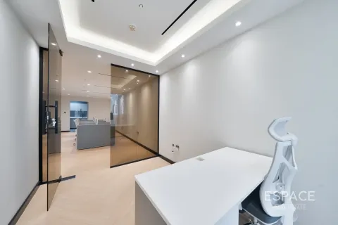 משרד להשכרה ב Jumeirah Lake Towers, Dubai, איחוד האמירויות 79 מ"ר, מספר 661176 - תמונה 2