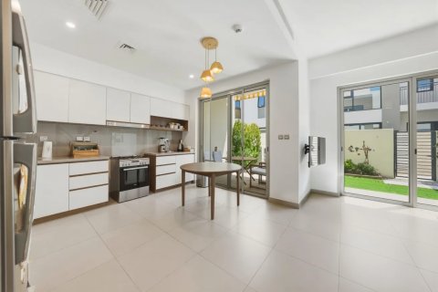 Stadthaus zum Verkauf in Dubai, VAE 3 Schlafzimmer, 191 m2 Nr. 760961 - Foto 3