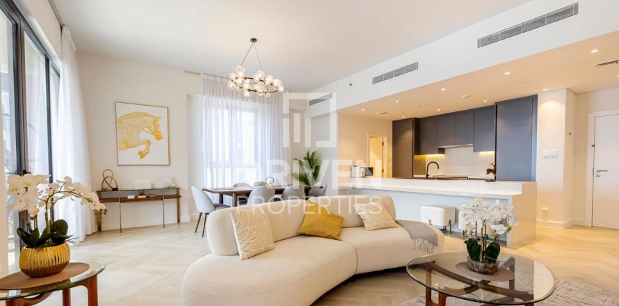 Apartament në Jumeirah, Dubai, Emiratet e Bashkuara Arabe 3 dhoma gjumi, 192 m2. № 655188