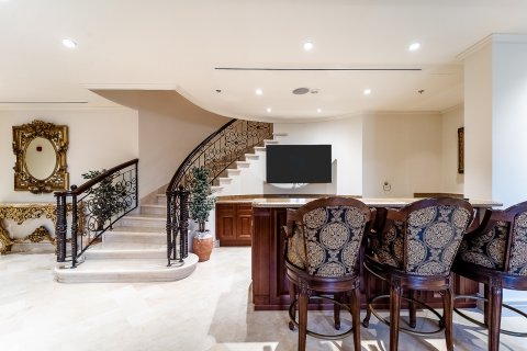 Vila v Dubai, SAE 6 spální, 1486 m2 č. 696403 - Fotografia 27