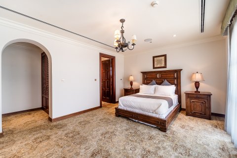 Vila v Dubai, SAE 6 spální, 1486 m2 č. 696403 - Fotografia 21