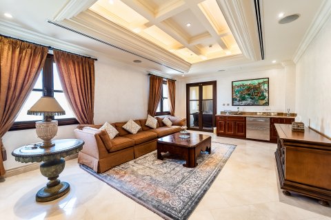 Vila v Dubai, SAE 6 spální, 1486 m2 č. 696403 - Fotografia 13