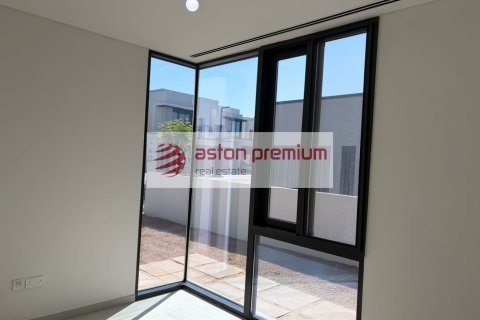 Adosado en alquiler en Jebel Ali, Dubai, EAU 4 dormitorios, 340 m2 № 753862 - foto 4