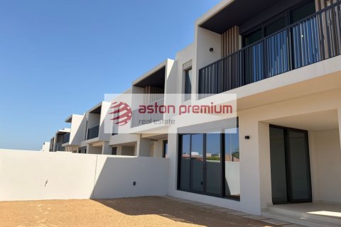 Adosado en alquiler en Jebel Ali, Dubai, EAU 4 dormitorios, 340 m2 № 753862 - foto 27