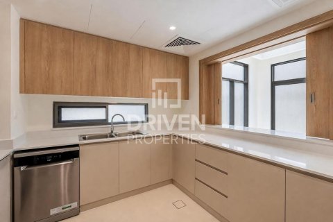 Вилла Dubai South (Dubai World Central), Дубай, БАӘ-да 4 жатын бөлмелер, 343.18 м² № 744897 - фото 2