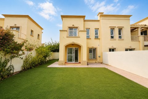 Villa itt: The Springs, Dubai, EAE, 2 hálószoba, 260.19 m², azonosító: 757507 - fénykép 2