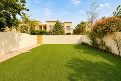 Villa itt: The Springs, Dubai, EAE, 2 hálószoba, 260.19 m², azonosító: 757507 - fénykép 13