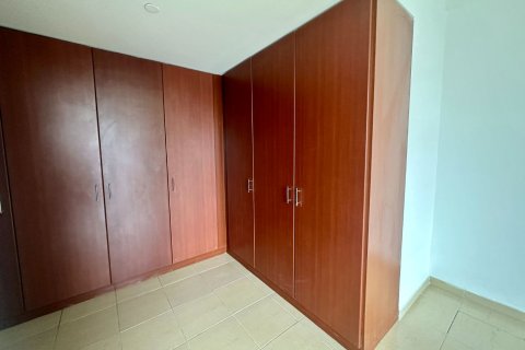 Appartement te huur in Jumeirah Beach Residence, Dubai, VAE 4 slaapkamers, 256.25 vr.m., nr 757503 - foto 8