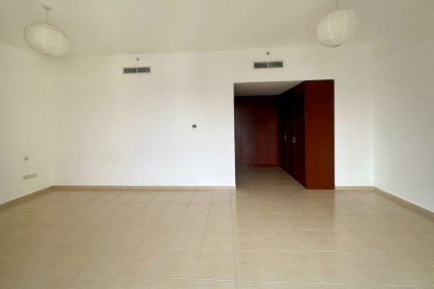 Appartement te huur in Jumeirah Beach Residence, Dubai, VAE 4 slaapkamers, 256.25 vr.m., nr 757503 - foto 7