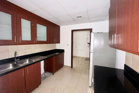 Appartement te huur in Jumeirah Beach Residence, Dubai, VAE 4 slaapkamers, 256.25 vr.m., nr 757503 - foto 12