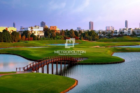 Penthouse u gradu Emirates Hills, Dubai, UAE 4 spavaće sobe, 223 m2 Br. 664515 - Slika 9