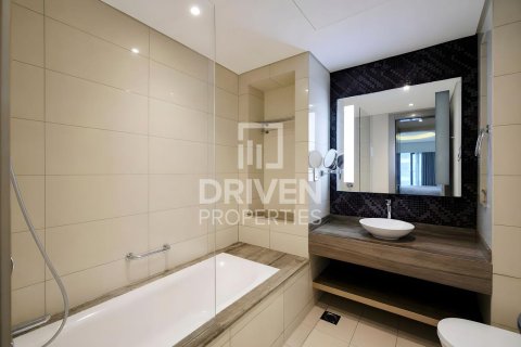 Apartment in Business Bay, Dubai, UAE 1 bedroom, 98.01 sq.m. № 762679 - photo 9