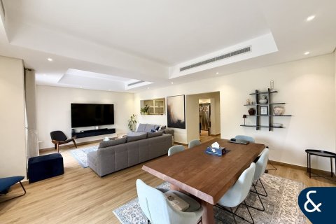 Townhouse sa Al Furjan, Dubai, UAE 3 silid-tulugan, 249 sq.m. № 688725 - larawan 8