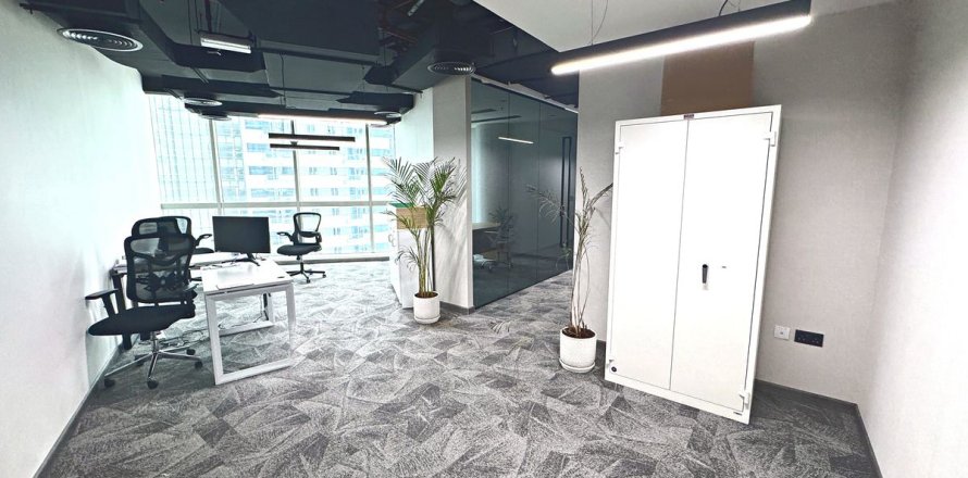 Office in Dubai, UAE 109.4 sq.m. № 754817