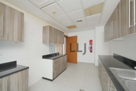 Māja Abu Dhabijā, AAE 4 istabas, 402.3 m2 Nr. 669065 - attēls 7