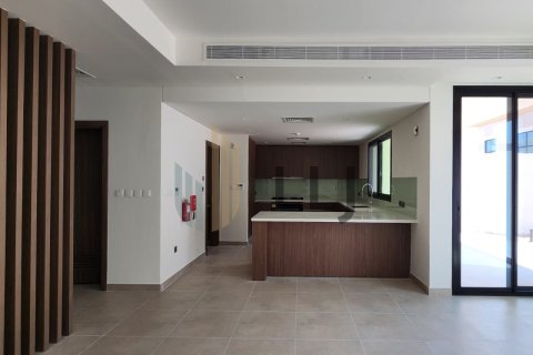 Kamienica do wynajęcia w Yas Island, Abu Dhabi, ZEA 3 sypialnie, 300 mkw., nr 669069 - zdjęcie 2