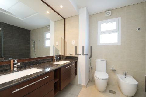 Abu Dhabi, BAE’de kiralık вилла 4 yatak odası, 681.9 m&sup2; No 669066 - fotoğraf 20