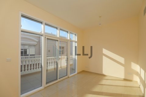Abu Dhabi, BAE’de kiralık вилла 4 yatak odası, 681.9 m&sup2; No 669066 - fotoğraf 15