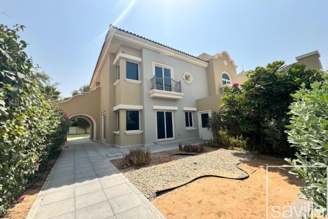 Villa para arrendamento em Dubai Sports City, Dubai, EAU 5 quartos, 613.53 m2 № 761225 - foto 2