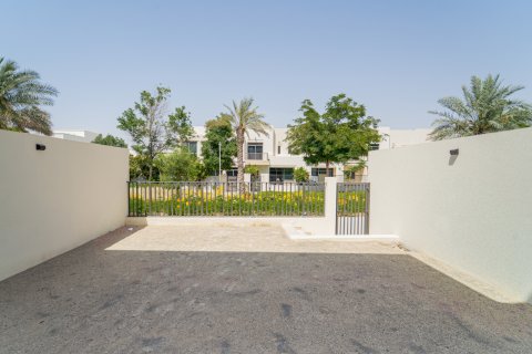 Dubai, UAE의 판매용 아파트 침실 3개, 242제곱미터 번호 696138 - 사진 15