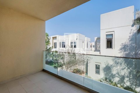 Reem, Dubai, UAE의 판매용 빌라 침실 3개, 180제곱미터 번호 683770 - 사진 13