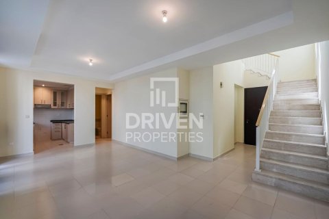 Reem, Dubai, UAE의 판매용 빌라 침실 3개, 180제곱미터 번호 683770 - 사진 5