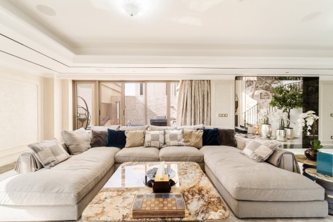 Wohnung zum Verkauf in Dubai, VAE 6 Schlafzimmer, 524 m2 Nr. 766144 - Foto 5
