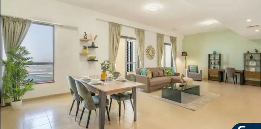 Dzīvoklis Jumeirah Beach Residence, Dubaijā, AAE 1 istaba, 124 m2 Nr. 688678