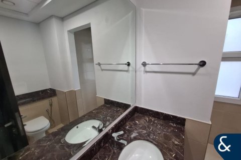 Rijtjeshuis te koop in Dubai Land, Dubai, VAE 3 slaapkamers, 211 vr.m., nr 688676 - foto 8