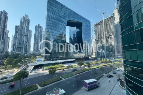 Üürile anda kontor asukohaga Business Bay, Dubai, AÜE: 187 m² Nr 636671 - pilt 8