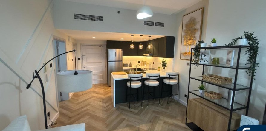 Appartement à Jumeirah Lake Towers, Dubai, EAU: 1 chambre, 77 m2 № 670815