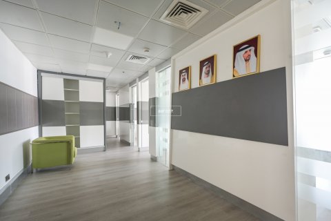 Zyrë në Jumeirah Lake Towers, Dubai, Emiratet e Bashkuara Arabe 88.7 m2. № 635161 - Foto 20