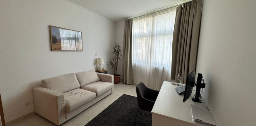 Huoneisto The Views, Dubai, Arabiemiraatit 2 makuuhuonetta, 137.3 m2 № 679124