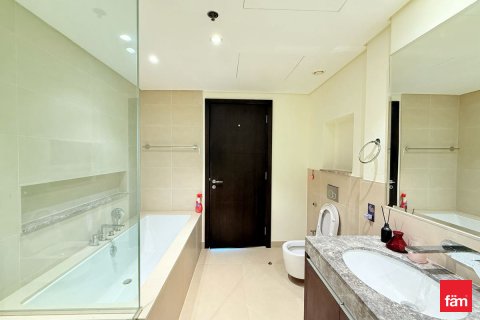 Apartmen di Dubai, UAE 2 bilik tidur, 151.5 meter persegi № 679125 - foto 14