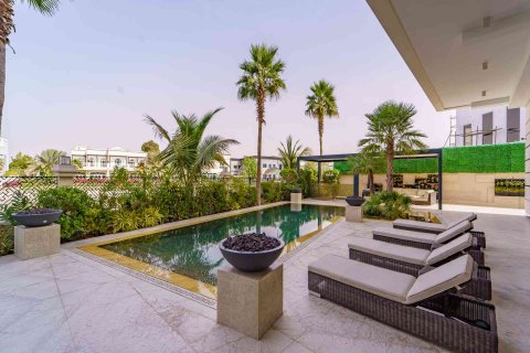 Müüa villa asukohaga Dubai, AÜE: 6 magamistoaga, 3054 m² Nr 711789 - pilt 2