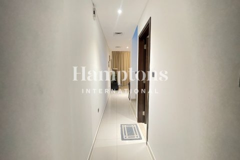 Rumah bandar di Dubai, UAE 3 bilik tidur, 174.82951055 meter persegi № 660803 - foto 1