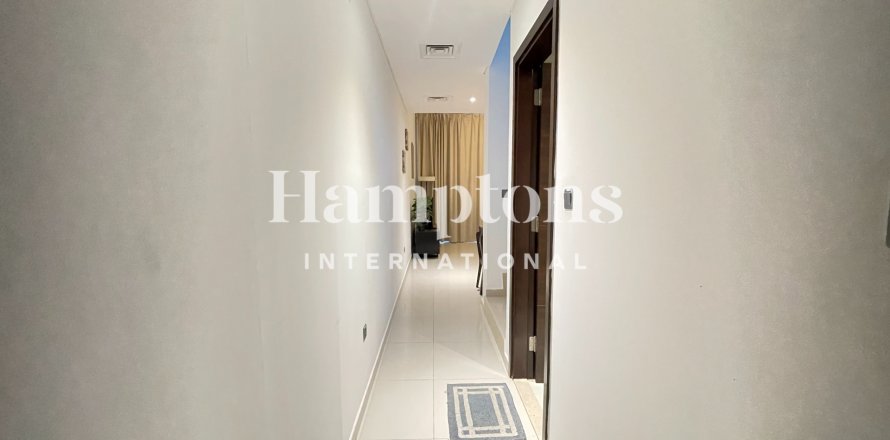 Rumah bandar di Dubai, UAE 3 bilik tidur, 174.83 meter persegi № 660803