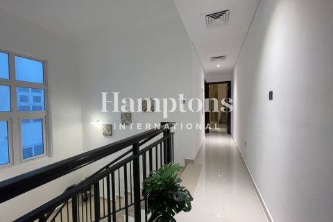 Rumah bandar di Dubai, UAE 3 bilik tidur, 174.82951055 meter persegi № 660803 - foto 16