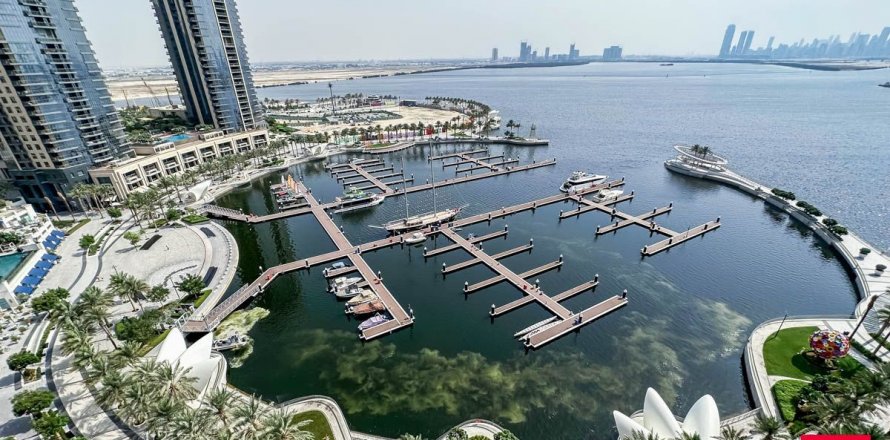 Appartement à Dubai, EAU: 3 chambres, 197 m2 № 641520