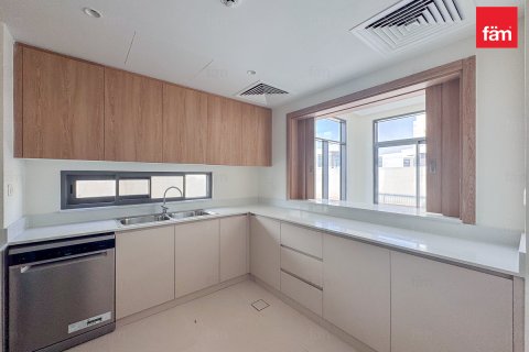 Villa til leie i Dubai, Emiratene 4 soverom, 328 kvm Nr. 655873 - Foto 4