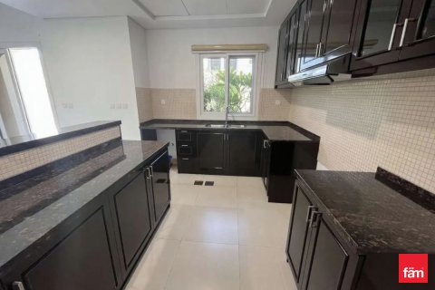 Townhouse sa Dubai, UAE 3 silid-tulugan, 262.6 sq.m. № 655869 - larawan 5