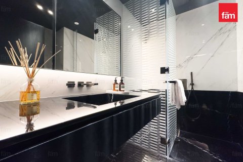 Dupleks në Business Bay, Dubai, Emiratet e Bashkuara Arabe 4 dhoma gjumi, 271.1 m2. № 655867 - Foto 21