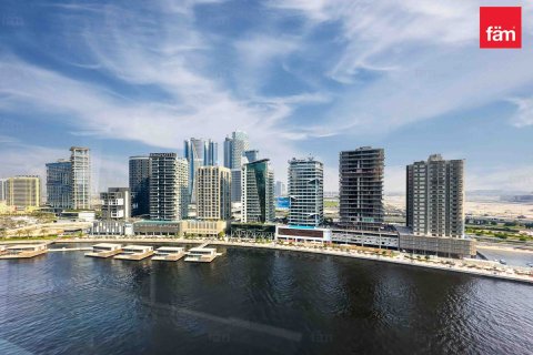 Dupleks në Business Bay, Dubai, Emiratet e Bashkuara Arabe 4 dhoma gjumi, 271.1 m2. № 655867 - Foto 25