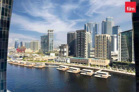 Dupleks në Business Bay, Dubai, Emiratet e Bashkuara Arabe 4 dhoma gjumi, 271.1 m2. № 655867 - Foto 1