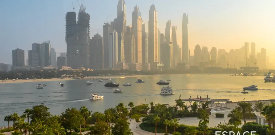 דופלקס ב Palm Jumeirah, Dubai, איחוד האמירויות 4 חדרי שינה, 589 מ"ר מספר 661005