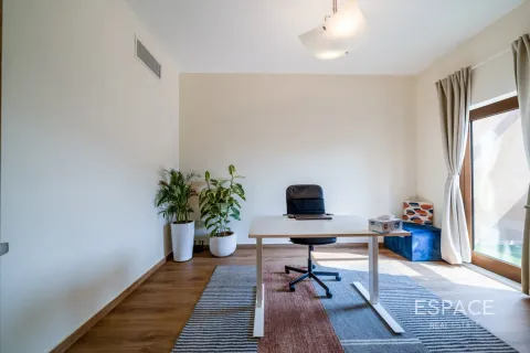 Kaupunkipientalo Al Furjan, Dubai, Arabiemiraatit 3 makuuhuonetta, 262 m2 № 661002 - kuva 14