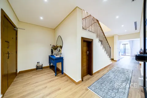 Kaupunkipientalo Al Furjan, Dubai, Arabiemiraatit 3 makuuhuonetta, 262 m2 № 661002 - kuva 6