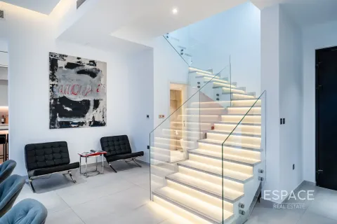 Townhouse in Palm Jumeirah, Dubai, UAE 4 bedrooms, 347 sq.m. № 661000 - photo 4