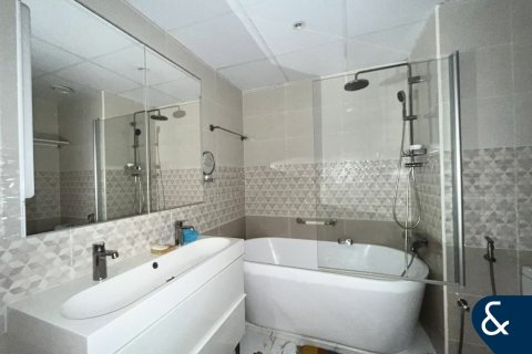 Lakás itt: Jumeirah Beach Residence, Dubai, EAE, 2 hálószoba, 131 m², azonosító: 698310 - fénykép 8